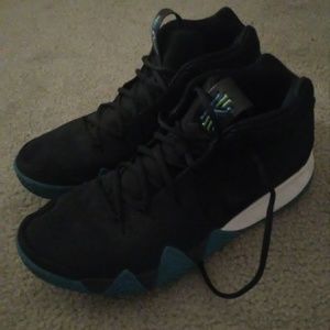 Nike Kyrie 4 Obsidian Size 12